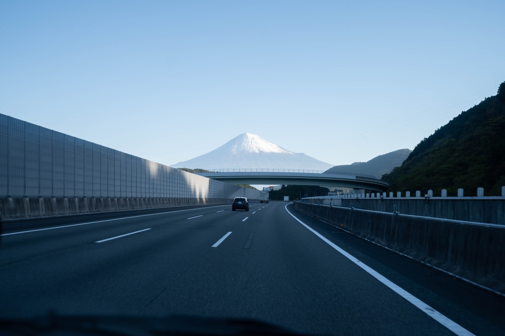 新東名から見える富士山！
